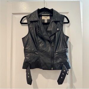 American Rag Black Sleeveless Vest Size M